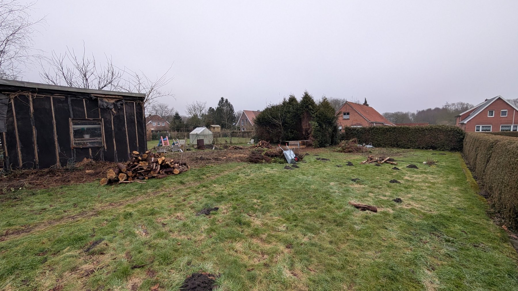 Freigelegter Garten während der Gestaltung