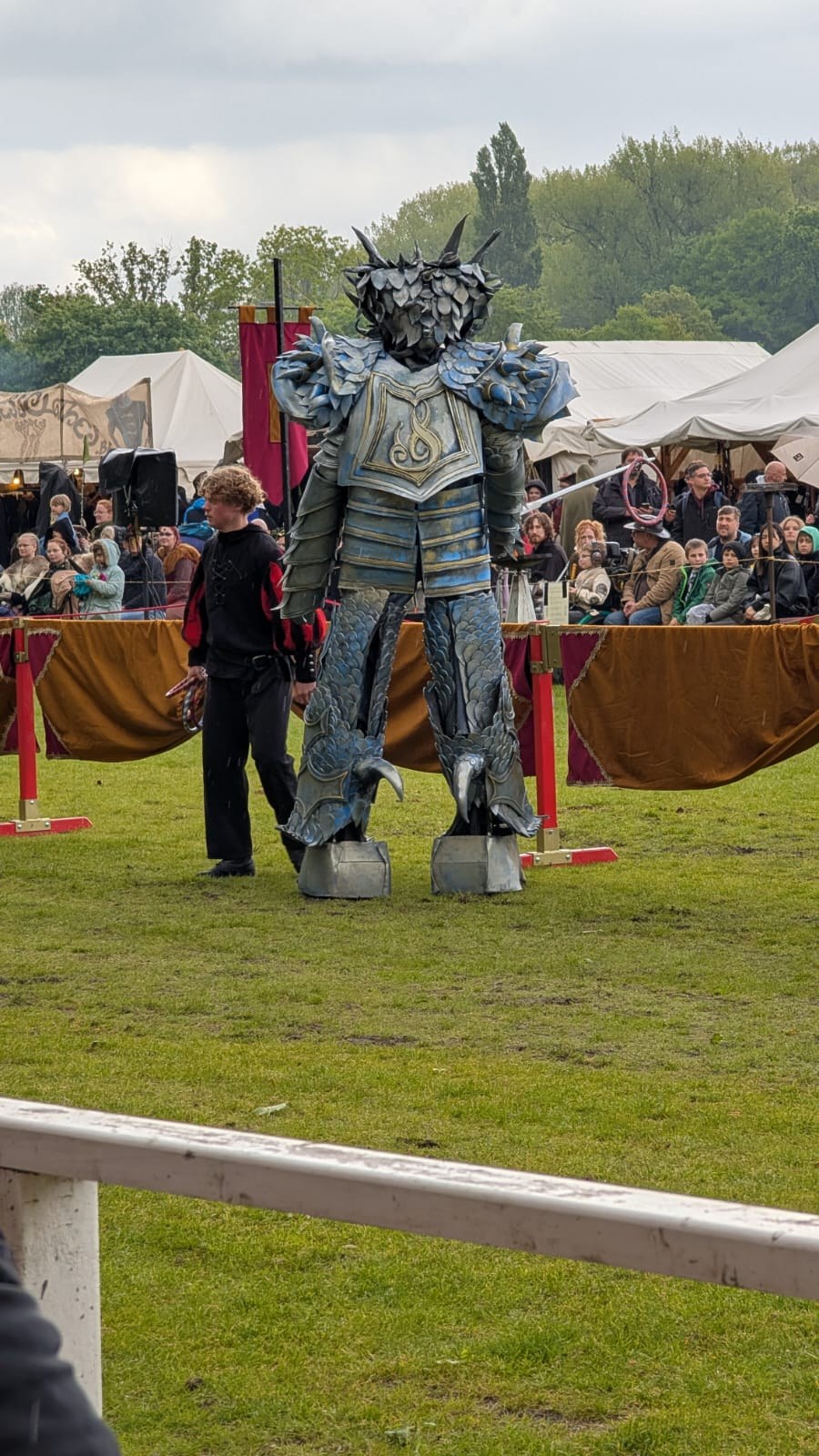 Fantasyfigur auf dem Veranstaltungsgelände